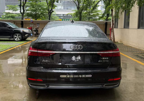 奥迪A6L 2019款 40 TFSI 豪华致雅型