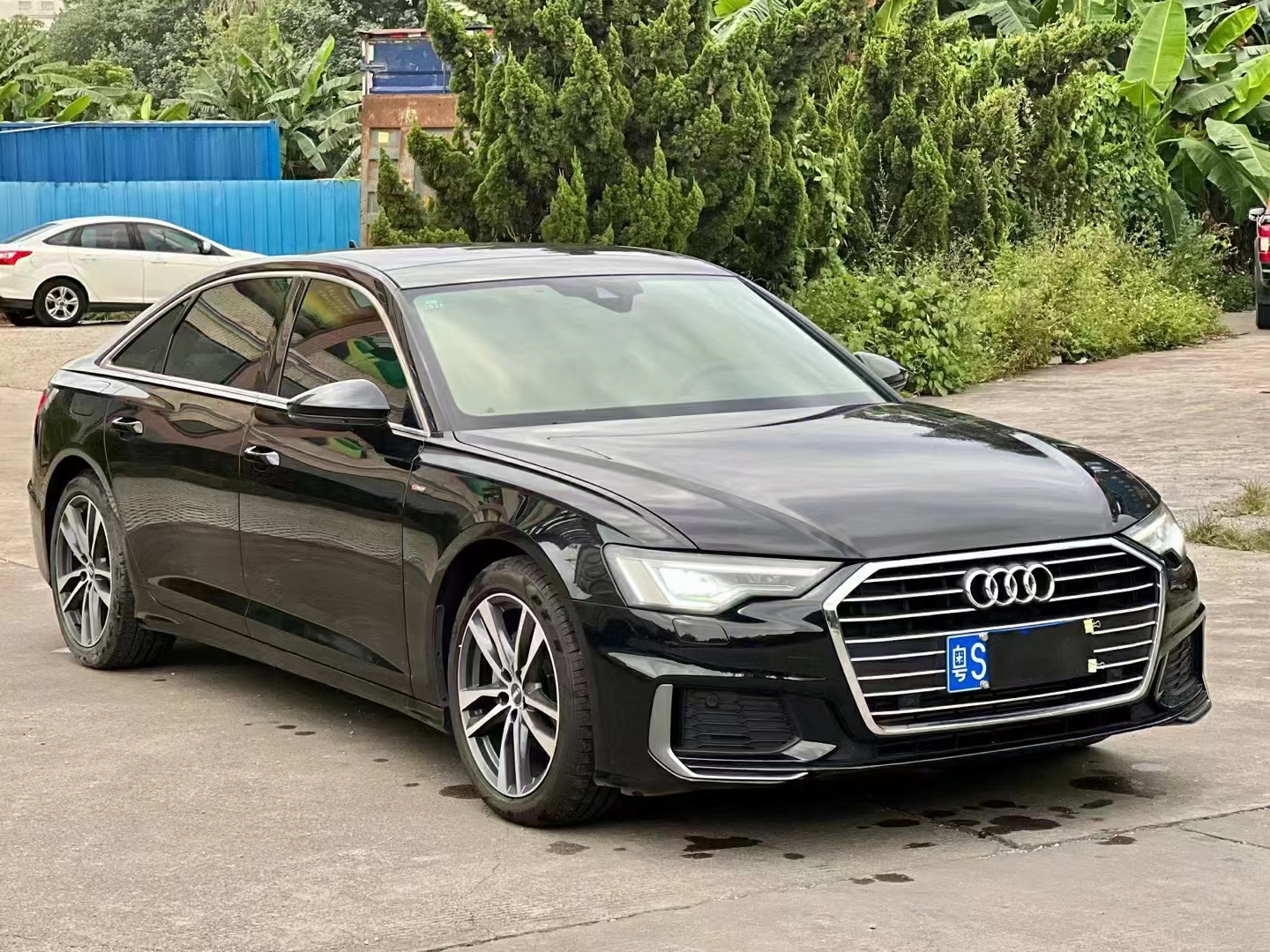 奥迪A6L 2019款 40 TFSI 豪华动感型