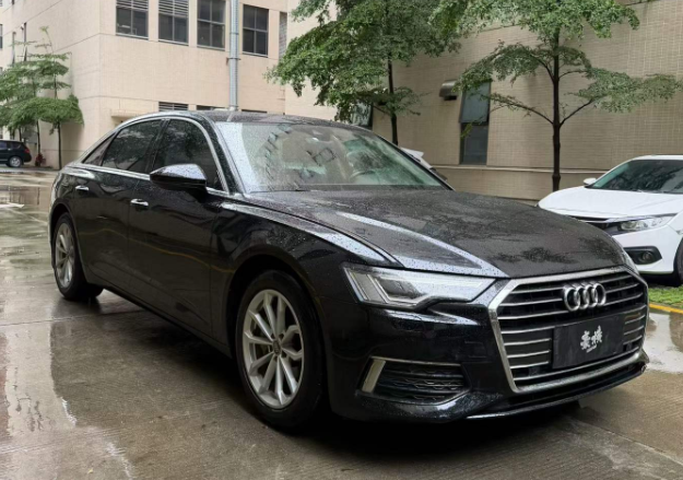 奥迪A6L 2019款 40 TFSI 豪华致雅型