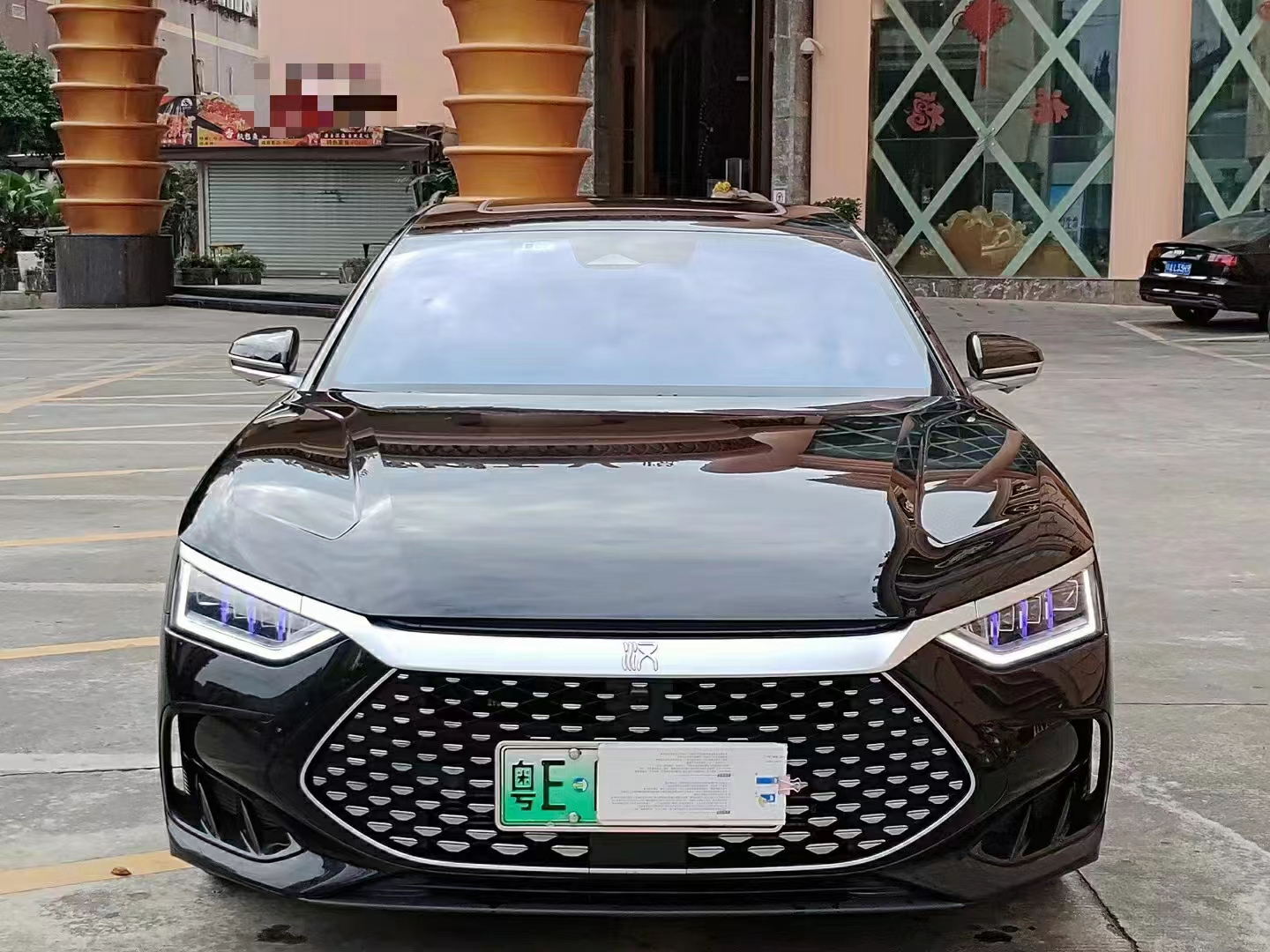 汉 2022款 DM-i 121KM 尊荣型