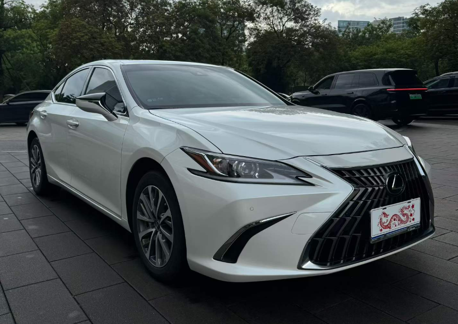 雷克萨斯ES 2022款 200 卓越版