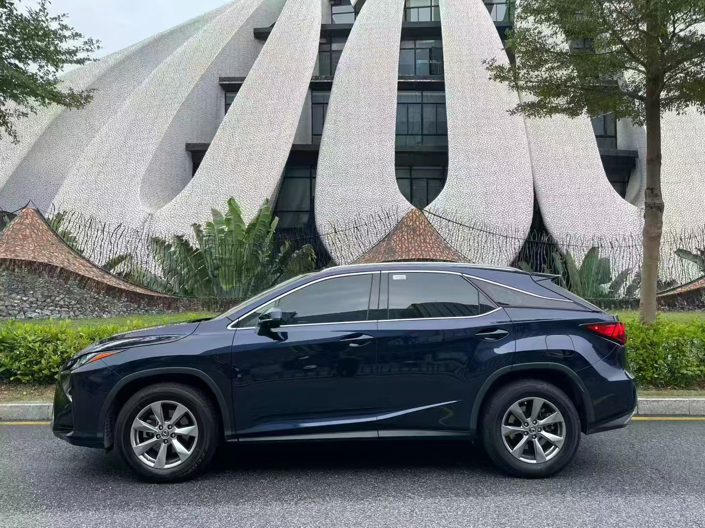 雷克萨斯RX 2016款 300 两驱舒适版 国VI