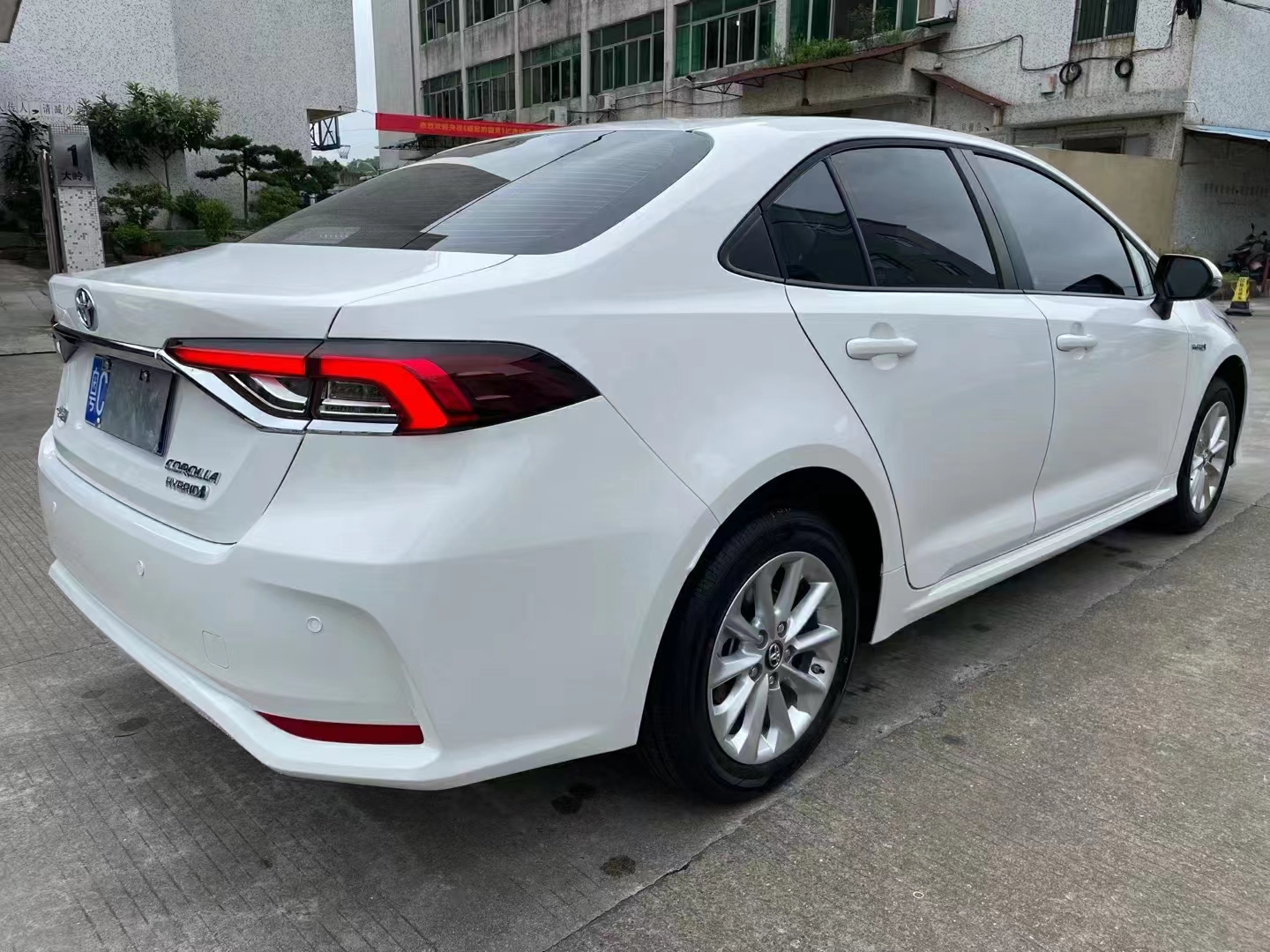 卡羅拉 2021款 雙擎 1.8l e-cvt精英版-抵押車哪裡有賣