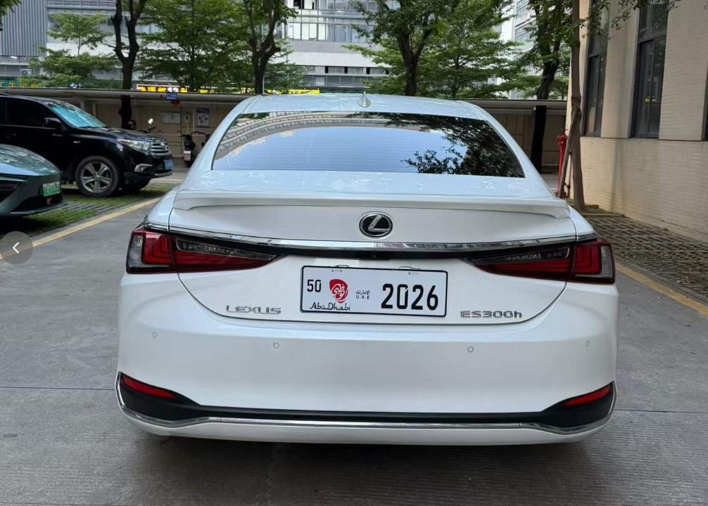雷克萨斯ES 2022款 300h 臻享版