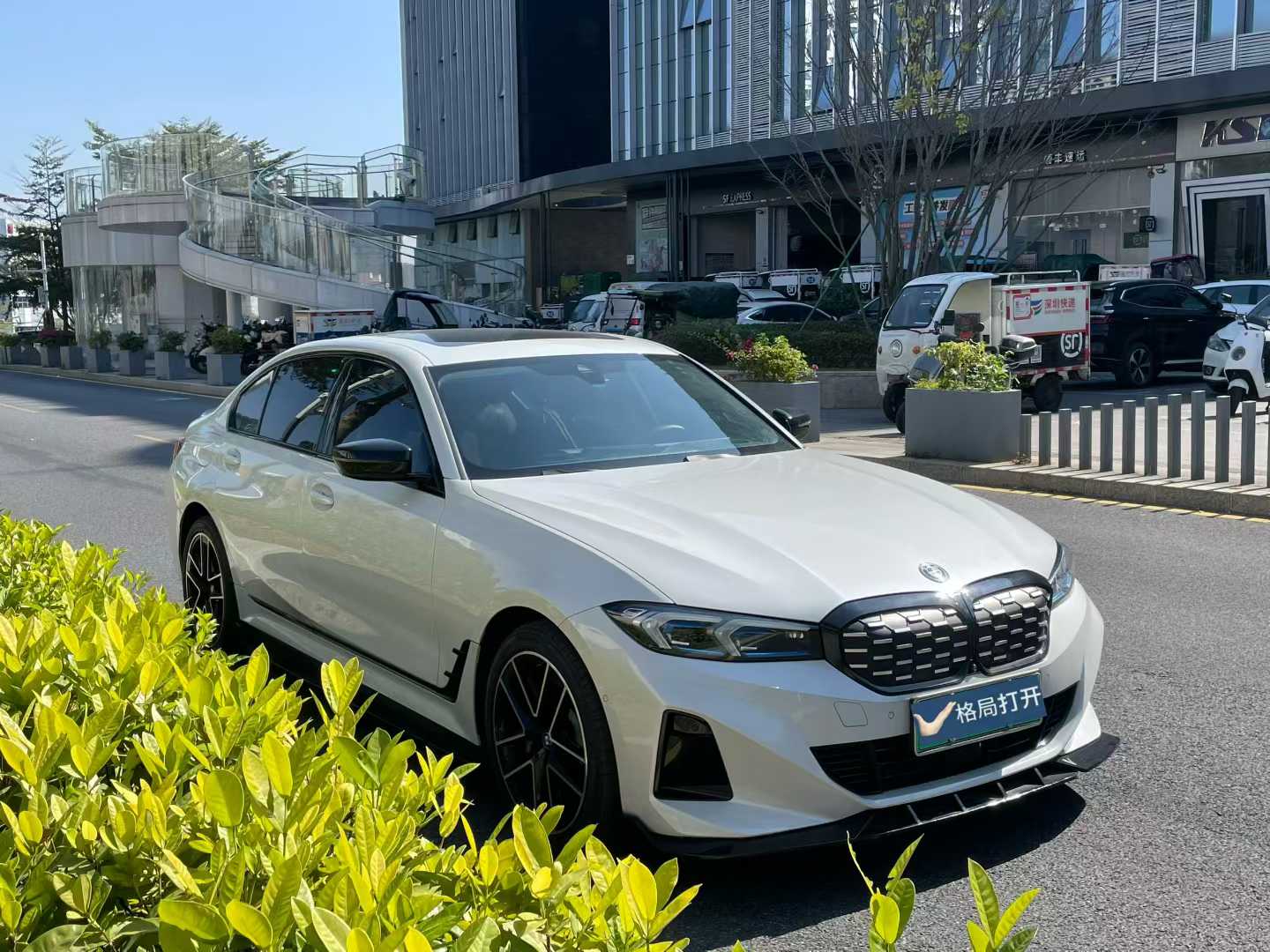 2023款 eDrive 40 L 曜夜运动套装