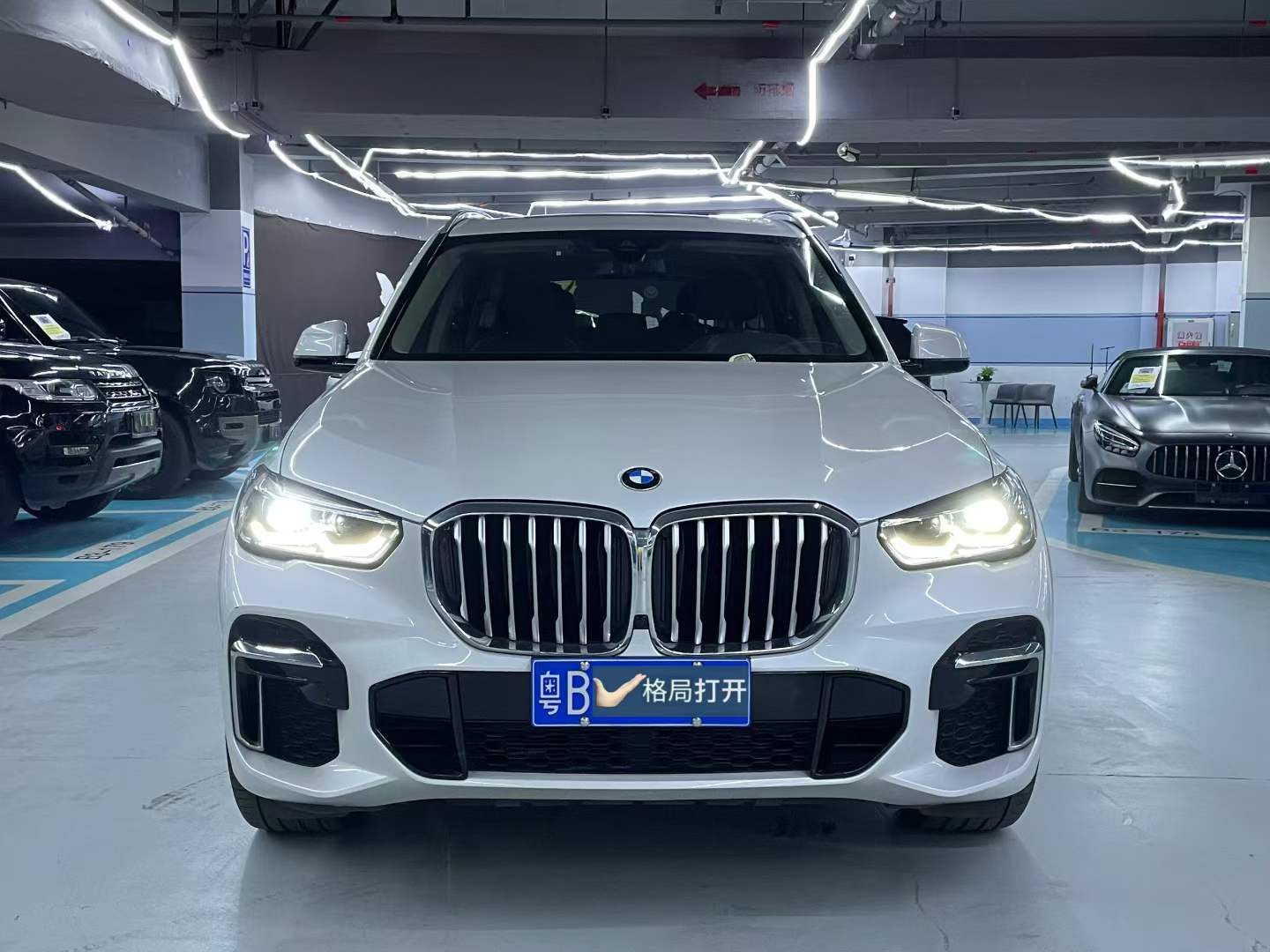 宝马X5 2022款 改款 xDrive 30Li 尊享型M运动套装