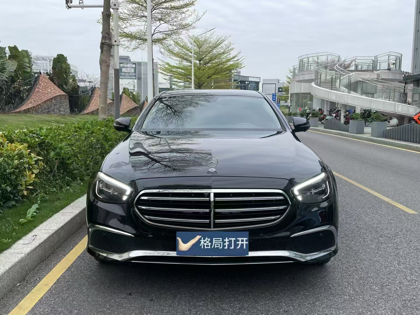 奔驰E级 2022款 改款二 E 300 L 时尚型
