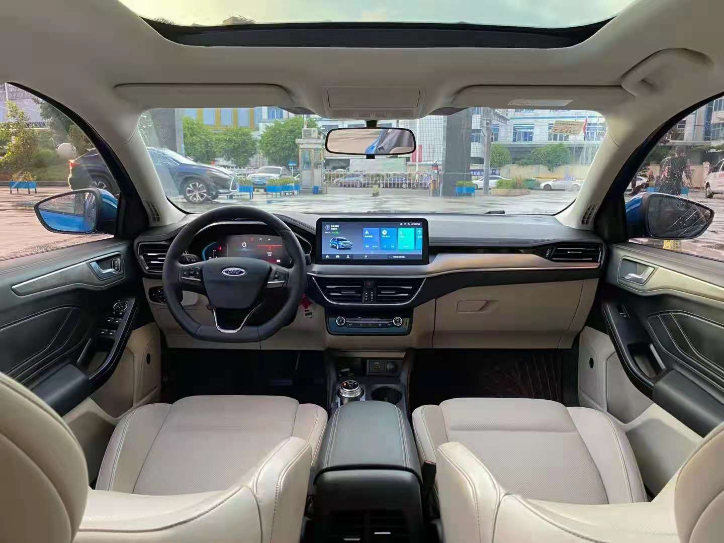 福克斯 2021款 三厢 ecoboost 180 自动锋潮型-汇典抵押车购买网站
