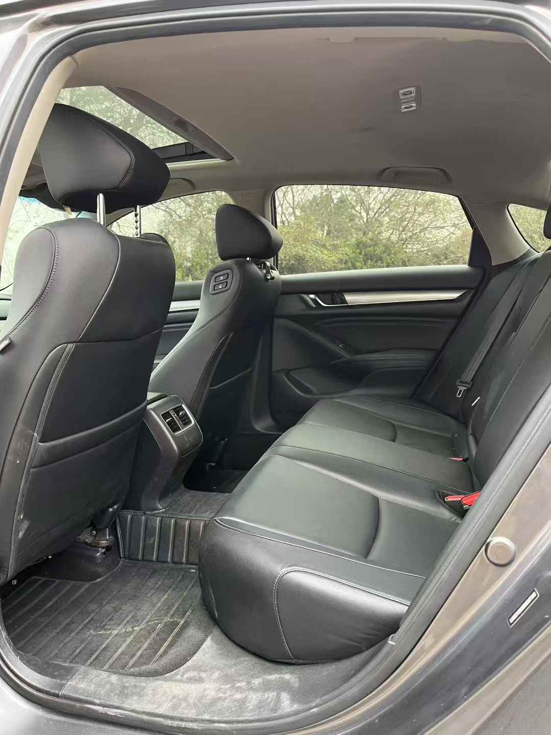 雅阁 2018款 锐·混动 2.0L 锐领版 国VI