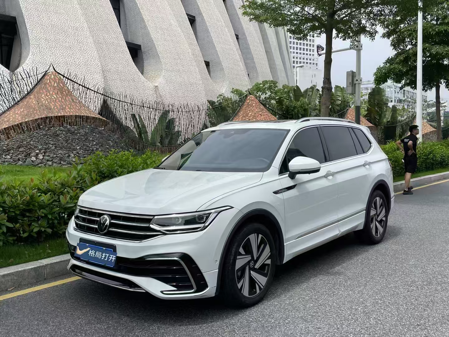 途观L 2023款 330TSI 自动两驱R-Line越享版