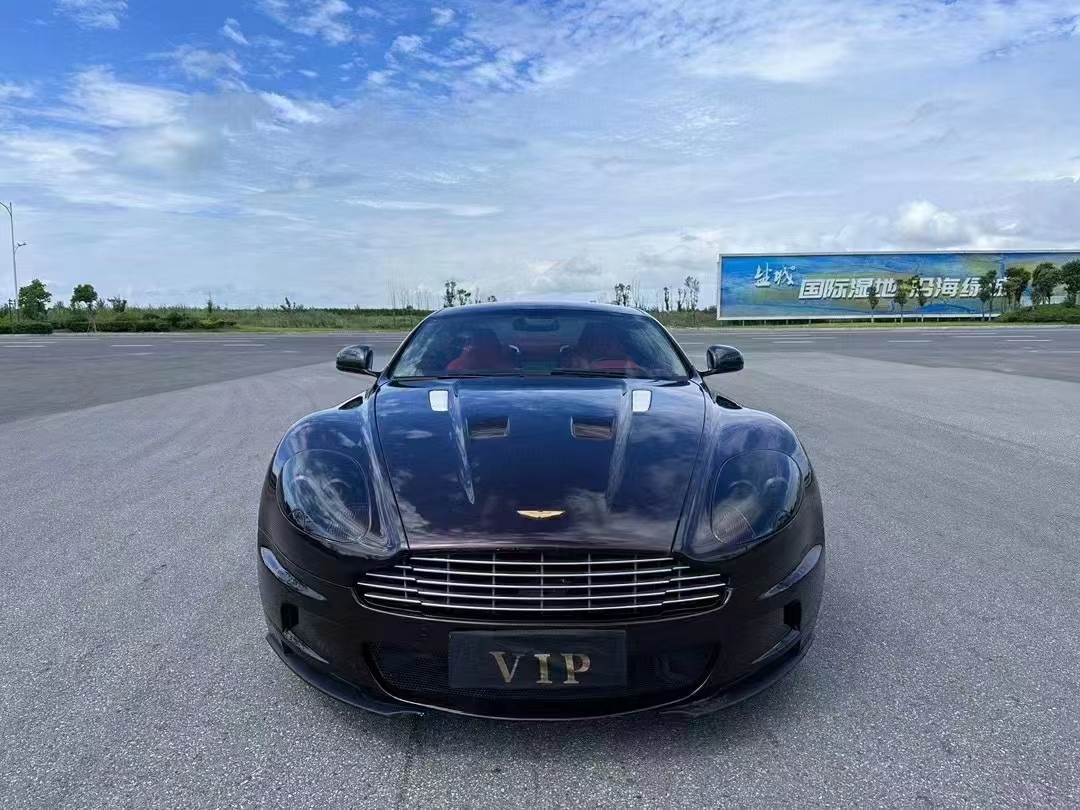 阿斯顿·马丁DBS 2009款 6.0 Touchtronic Coupe