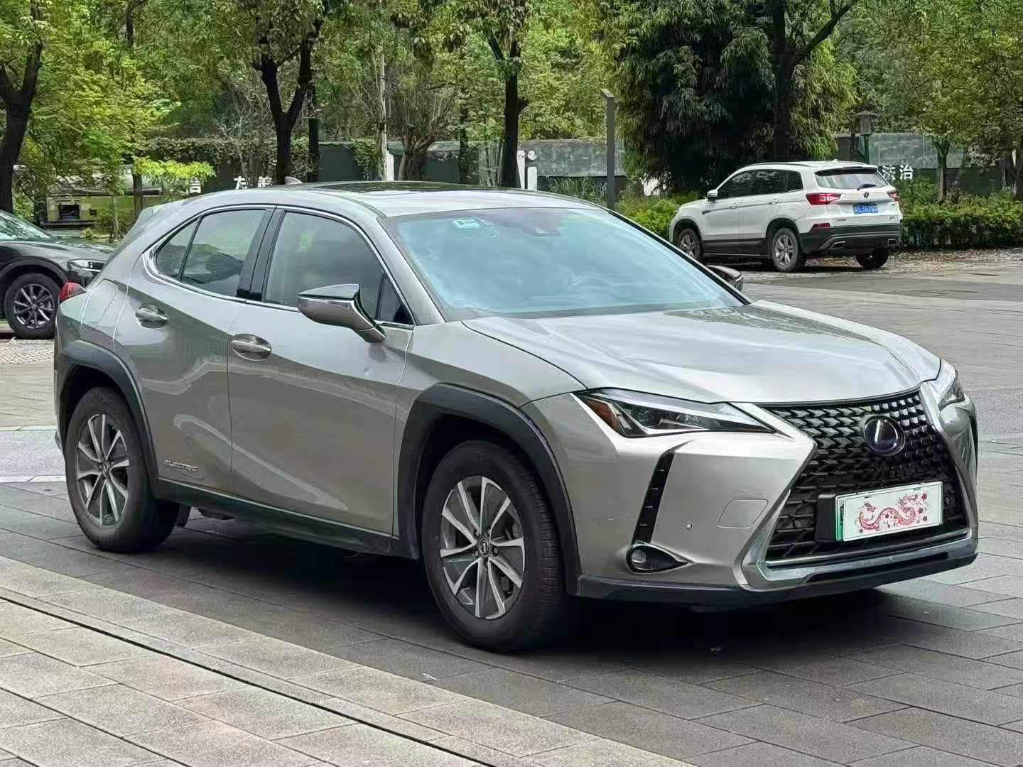 雷克萨斯UX新能源 2020款 300e 纯·悦版