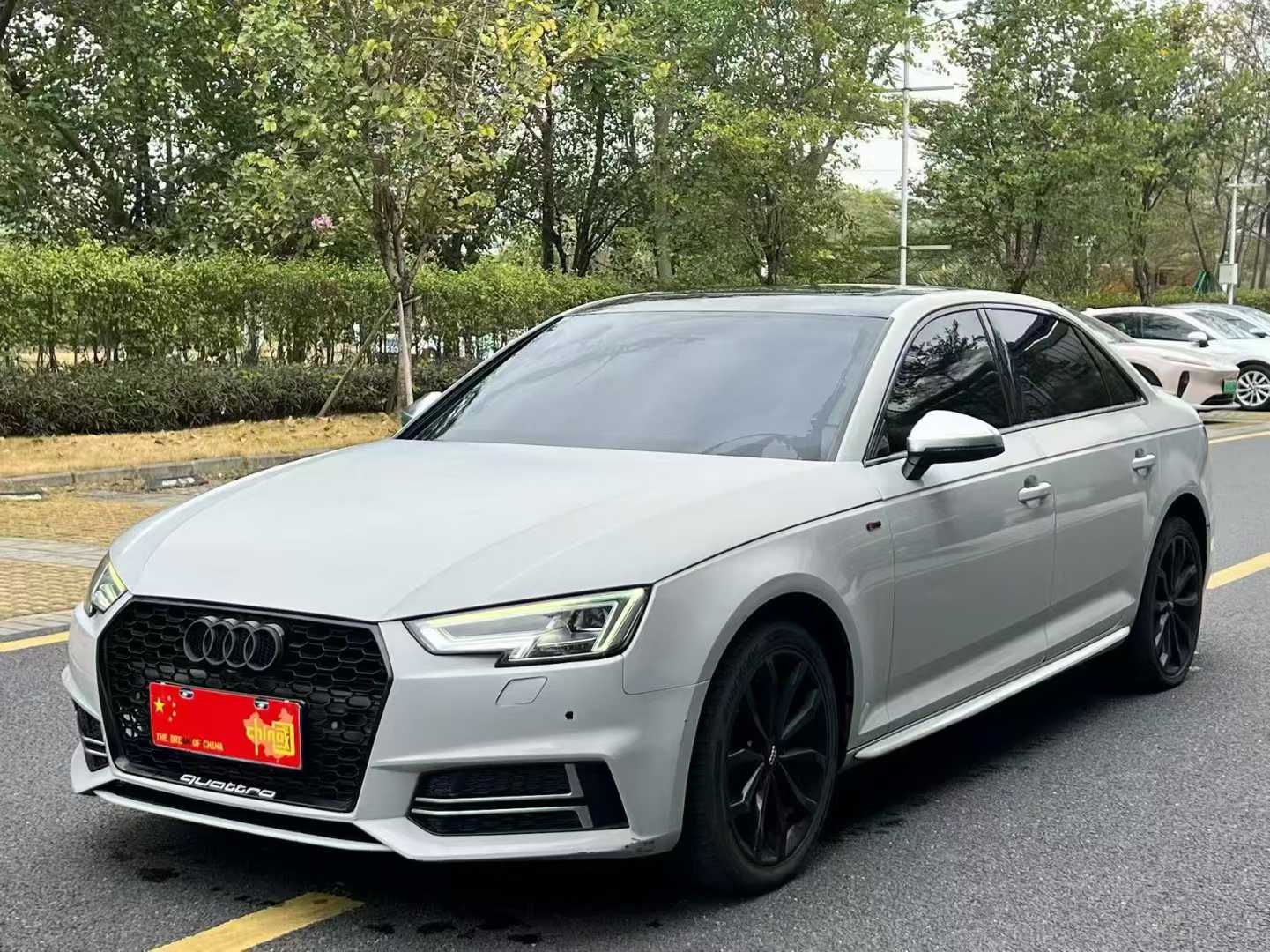 奥迪A4L 2018款 30周年年型 40 TFSI 时尚型