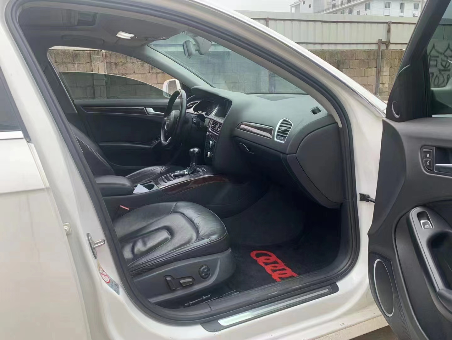 奥迪A4L 2013款 35 TFSI 自动标准型-抵押车在哪能买到-汇典抵押车