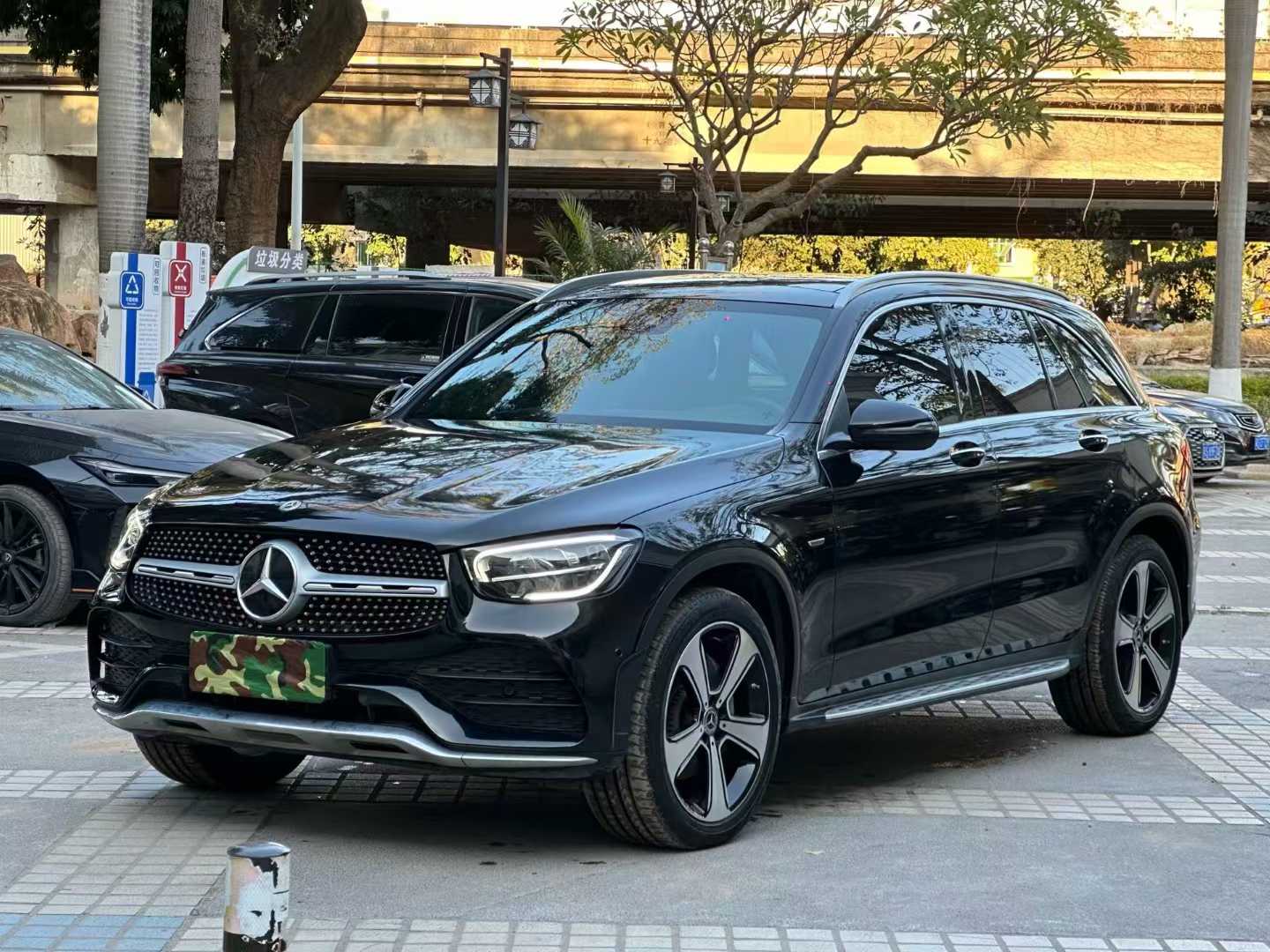 奔驰GLC 2022款 改款二 GLC 300 L 4MATIC 豪华型