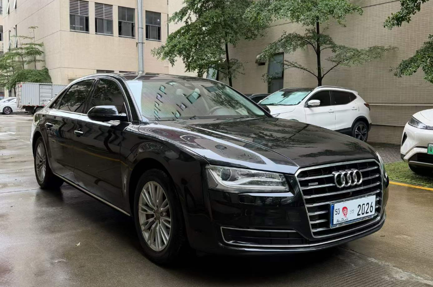 奥迪A8 2013款 A8L 45 TFSI quattro舒适型