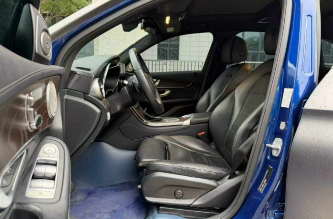 奔驰GLC 2020款 GLC 260 L 4MATIC 豪华型