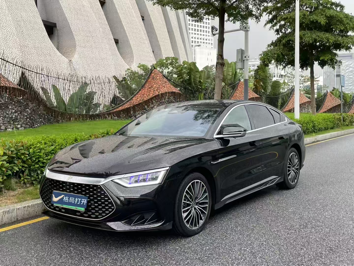 汉 2022款 DM-i 121KM 尊享型