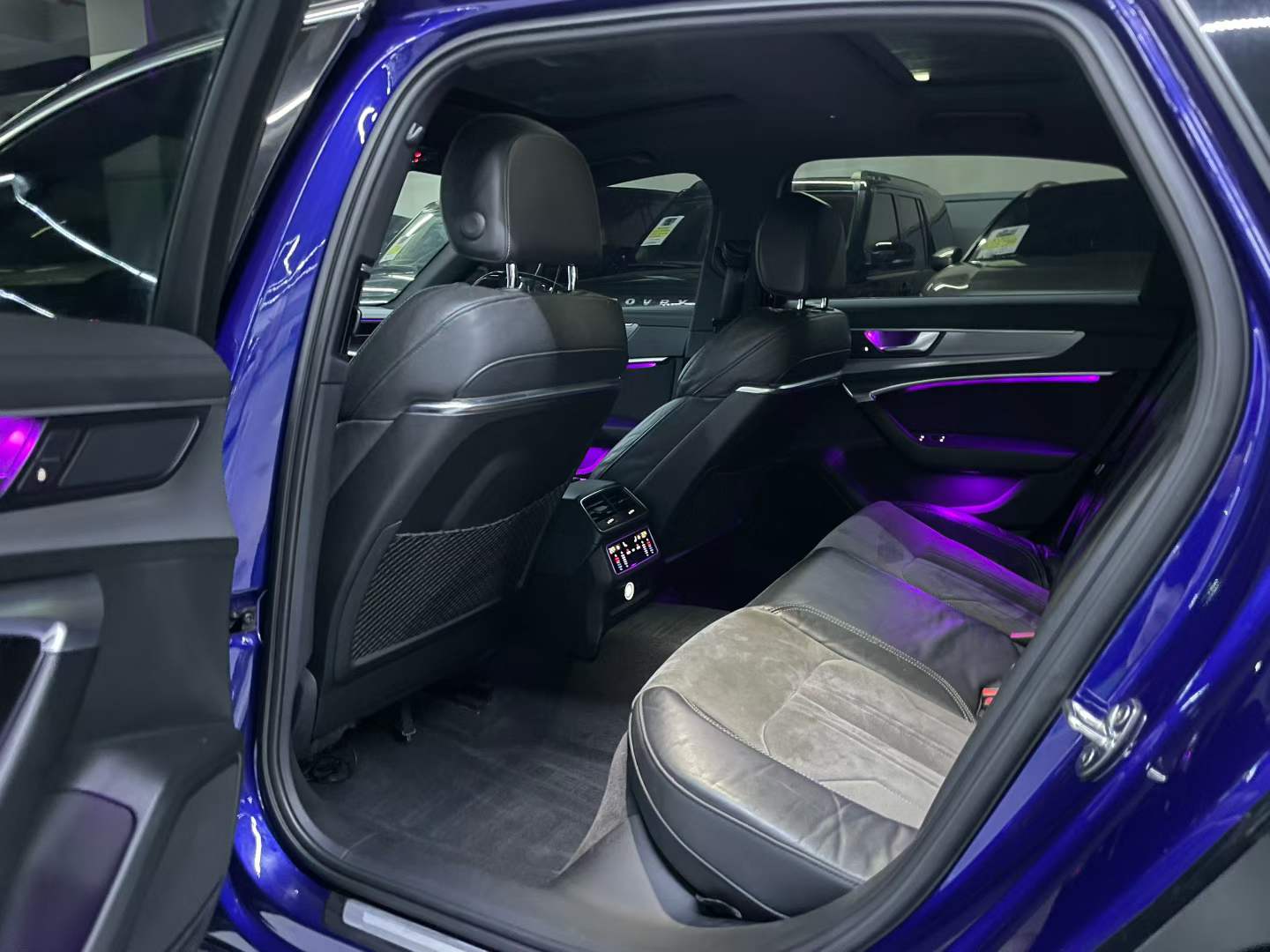 奥迪A6L 2019款 45 TFSI 臻选动感型