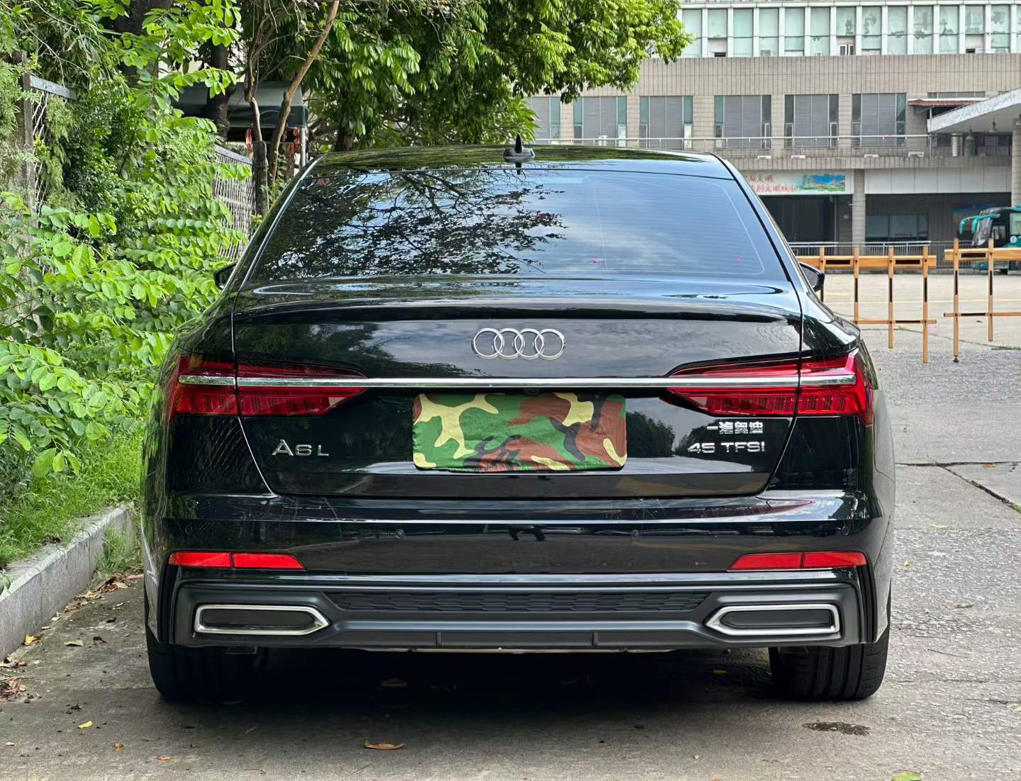奥迪A6L 2022款 45 TFSI 臻选动感型