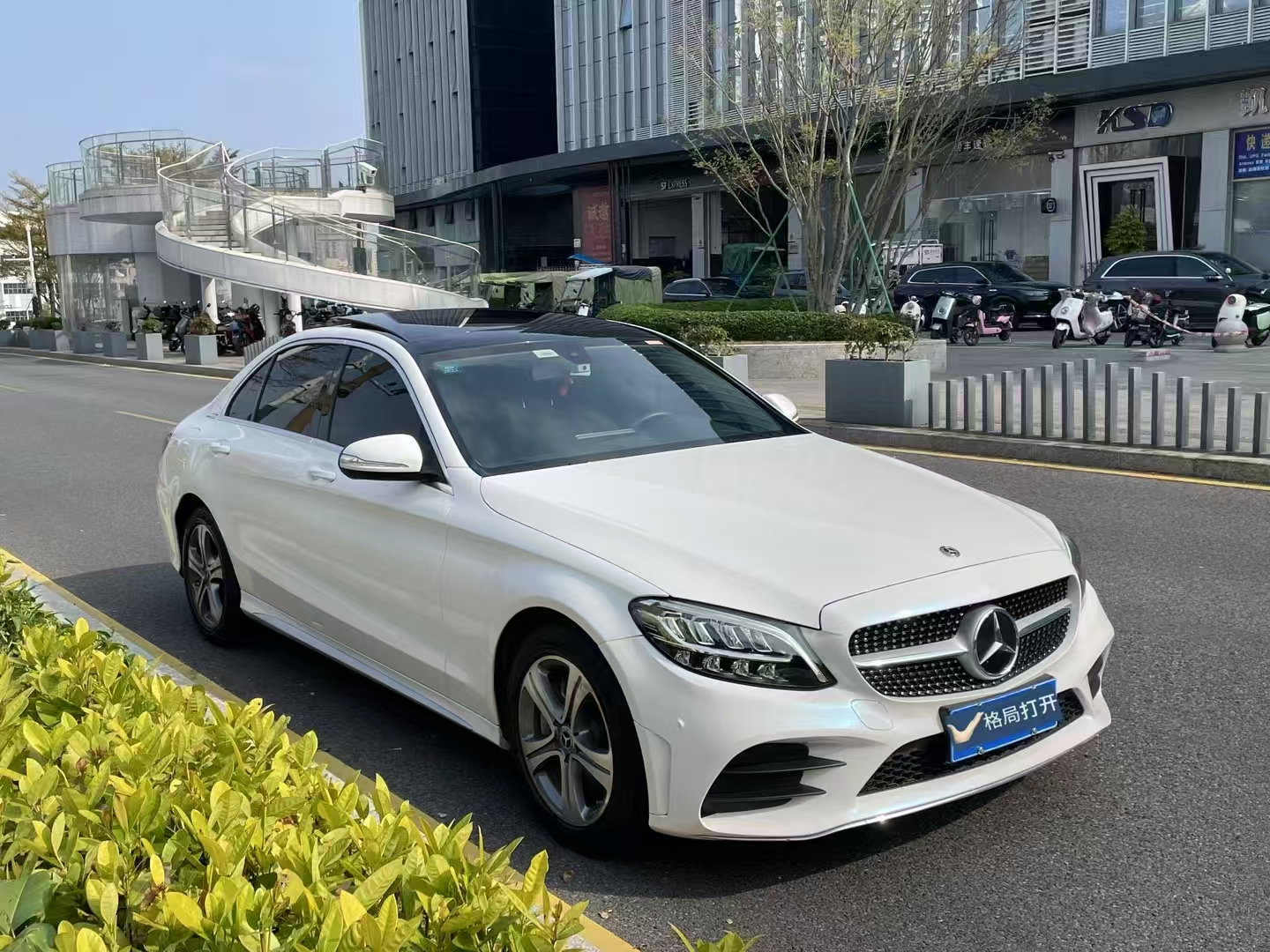 奔驰C级 2020款 改款 C 260 L 运动版