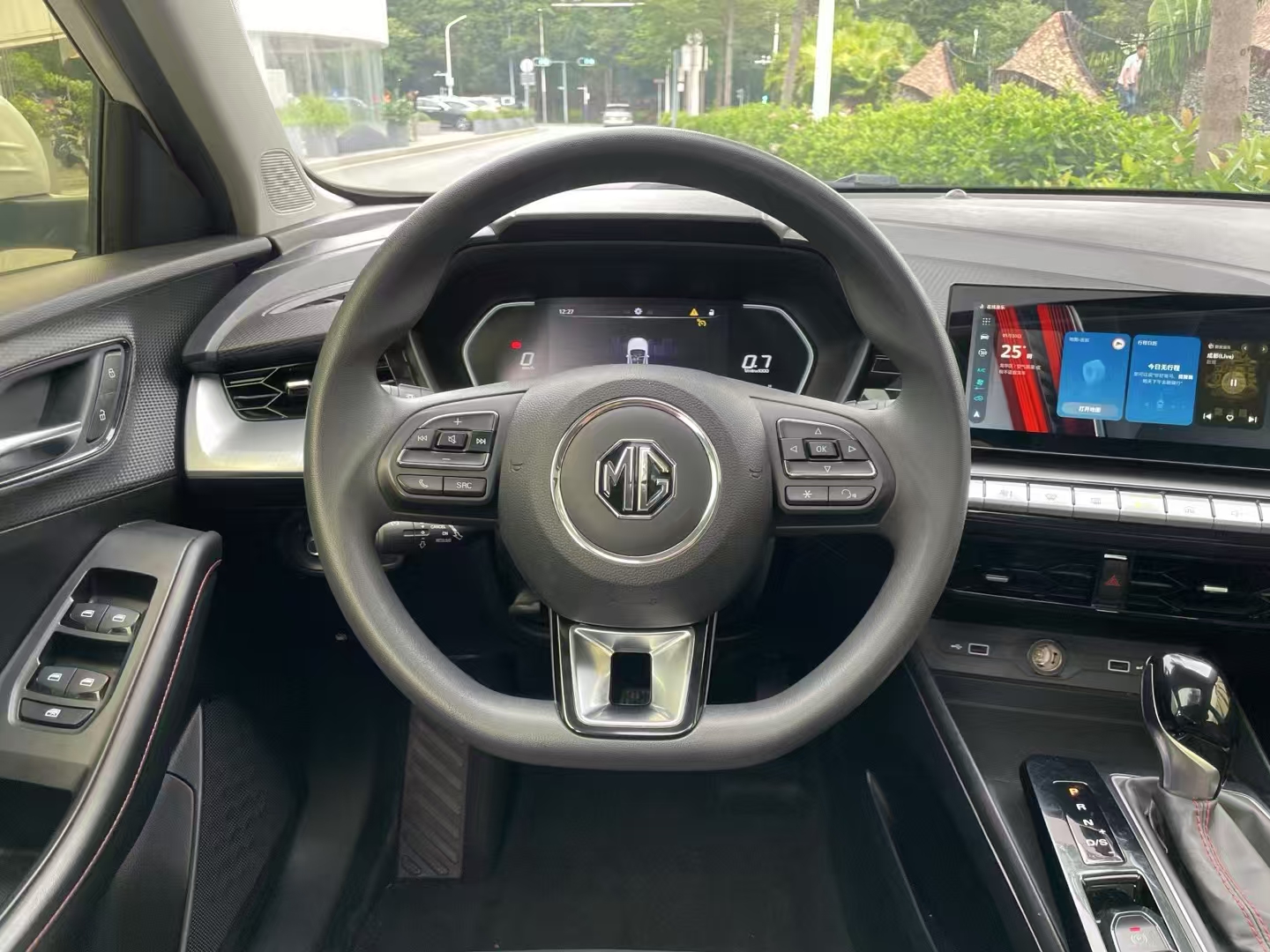 名爵5 2021款 改款 180DVVT CVT青春豪华版