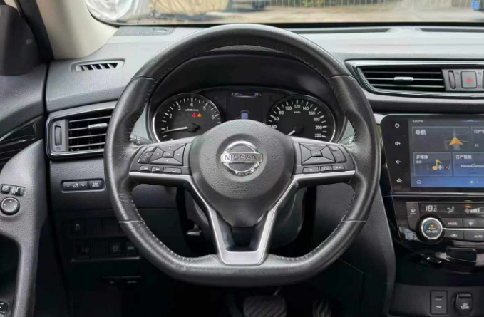 奇骏 2020款 2.0L XL ITS CVT 2WD智联舒适版