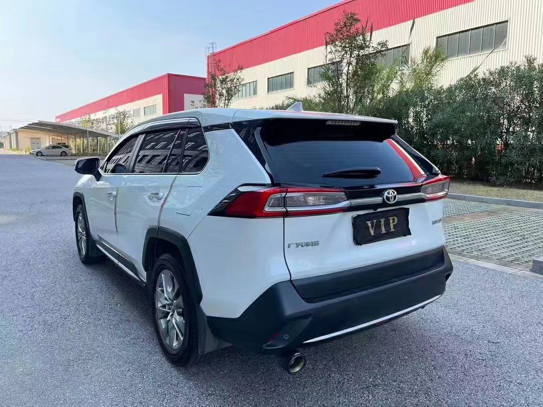 威兰达 2020款 2.0L CVT两驱豪华版