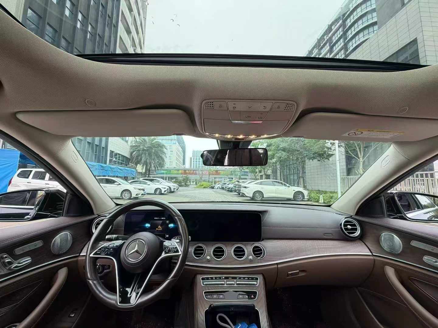 奔驰E级 2021款 E 300 L 豪华型