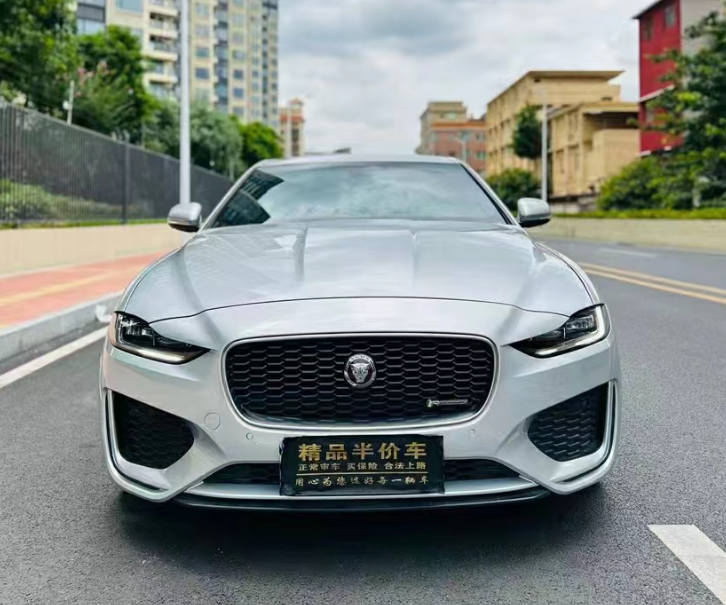 捷豹XEL 2021款 2.0T 250PS R-DYNAMIC S进取运动版