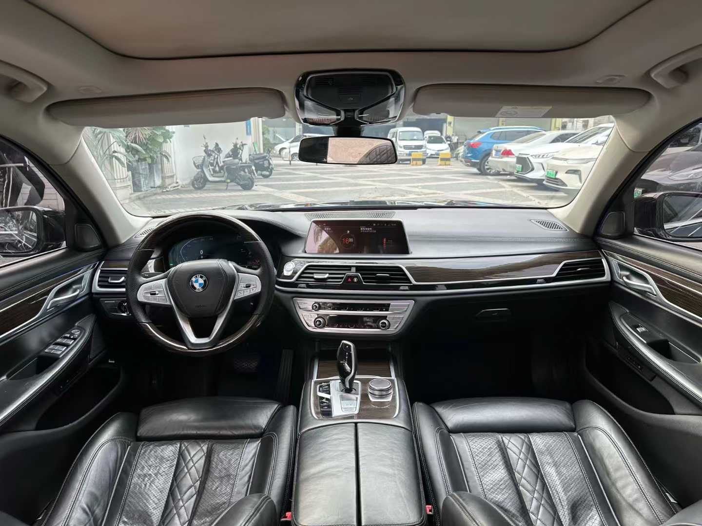 宝马7系 2019款 改款 730Li 豪华套装