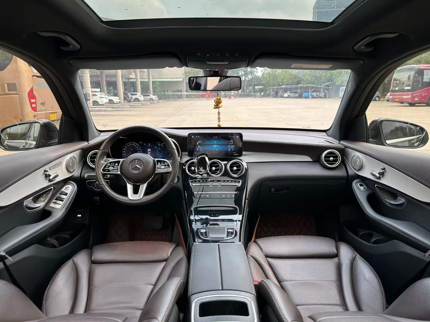 奔驰GLC 2020款 改款 GLC 260 L 4MATIC 动感型